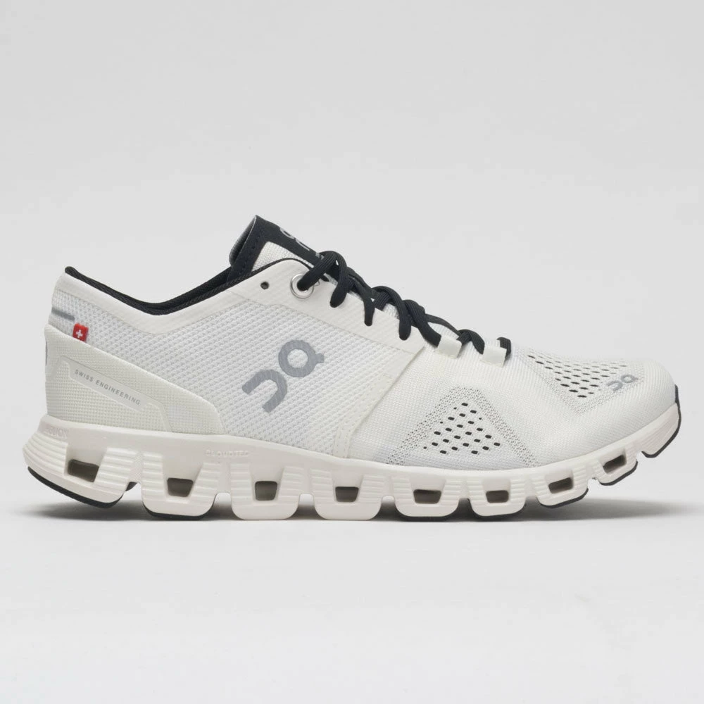 On Running Running Shoes On Cloud X Women's White/Black 3 On Running Running Shoes On Cloud X Women's White/Black
