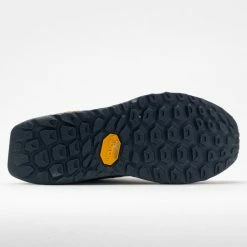 New Balance Fresh Foam Hierro V6 Women's Raw Silk/Logwood Trail Running Shoes