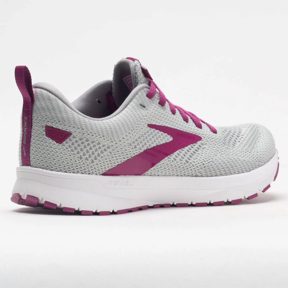Brooks Revel 5 Women's Gray/White/Baton Rouge 8 Brooks Revel 5 Women's Gray/White/Baton Rouge