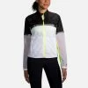 Brooks Carbonite Jacket Women's (2020 Version) 1 Brooks Carbonite Jacket Women's (2020 Version)