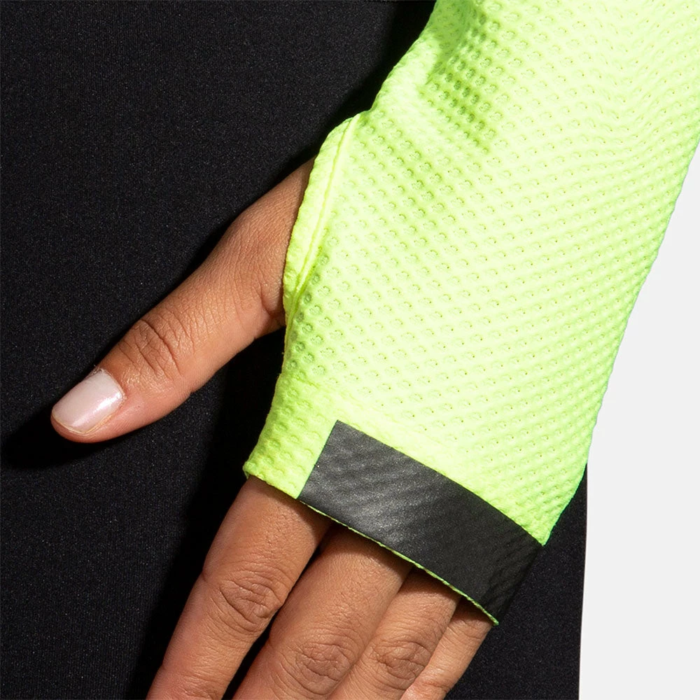 Women's Clothing Brooks Carbonite Long Sleeve Women's 6 Women's Clothing Brooks Carbonite Long Sleeve Women's