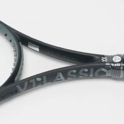 Tennis Racquets Volkl V1 Classic Matte Black 11 Tennis Racquets Volkl V1 Classic Matte Black