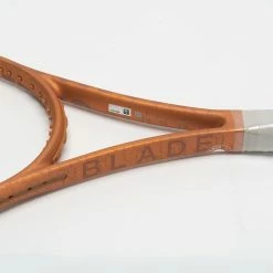 Wilson Blade 98 (18x20) V8 Roland Garros Tennis Racquets 9 Wilson Blade 98 (18x20) V8 Roland Garros Tennis Racquets