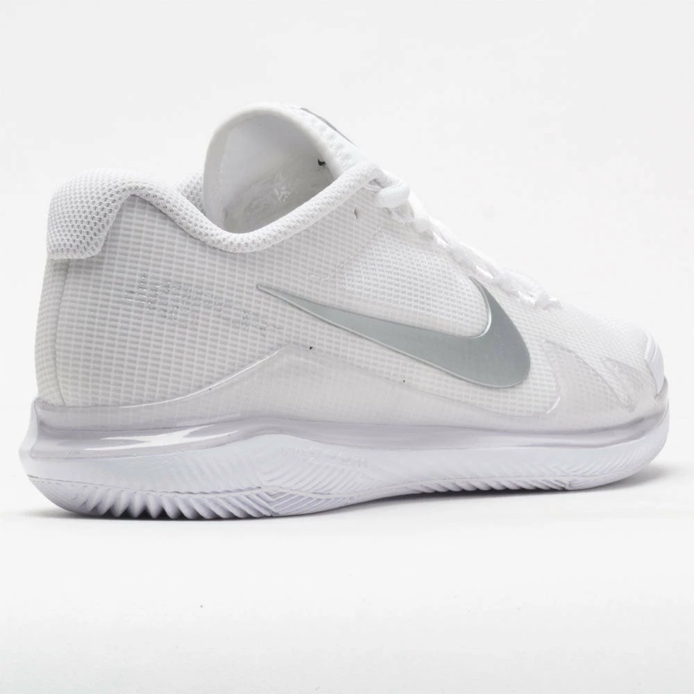 Tennis Shoes Nike Air Zoom Vapor Pro Women's White/Metallic Silver 8 Tennis Shoes Nike Air Zoom Vapor Pro Women's White/Metallic Silver
