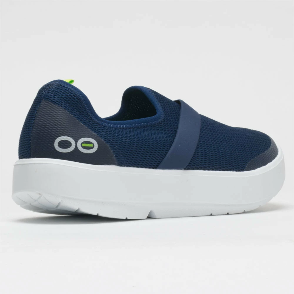 OOFOS OOmg Low Women's White/Navy 8 OOFOS OOmg Low Women's White/Navy