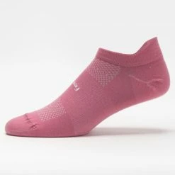Feetures High Performance Ultra Light Cushion No Show Tab Socks 33 Feetures High Performance Ultra Light Cushion No Show Tab Socks
