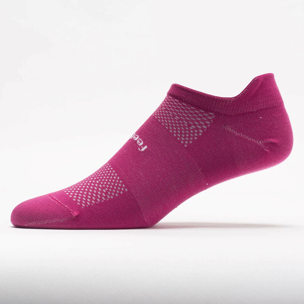 Feetures High Performance Ultra Light Cushion No Show Tab Socks 12 Feetures High Performance Ultra Light Cushion No Show Tab Socks
