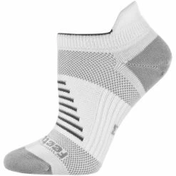 Feetures High Performance Ultra Light Cushion No Show Tab Socks 56 Feetures High Performance Ultra Light Cushion No Show Tab Socks
