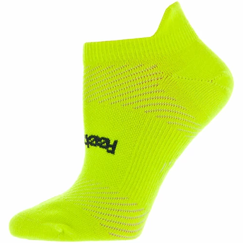 Feetures High Performance Ultra Light Cushion No Show Tab Socks 31 Feetures High Performance Ultra Light Cushion No Show Tab Socks
