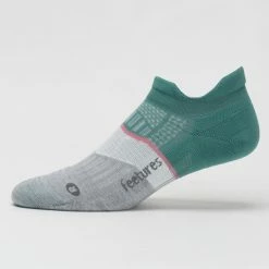 Feetures Elite Light Cushion No Show Tab Socks