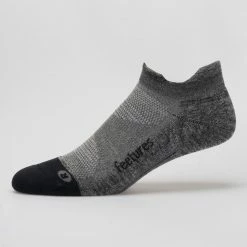 Feetures Elite Light Cushion No Show Tab Socks