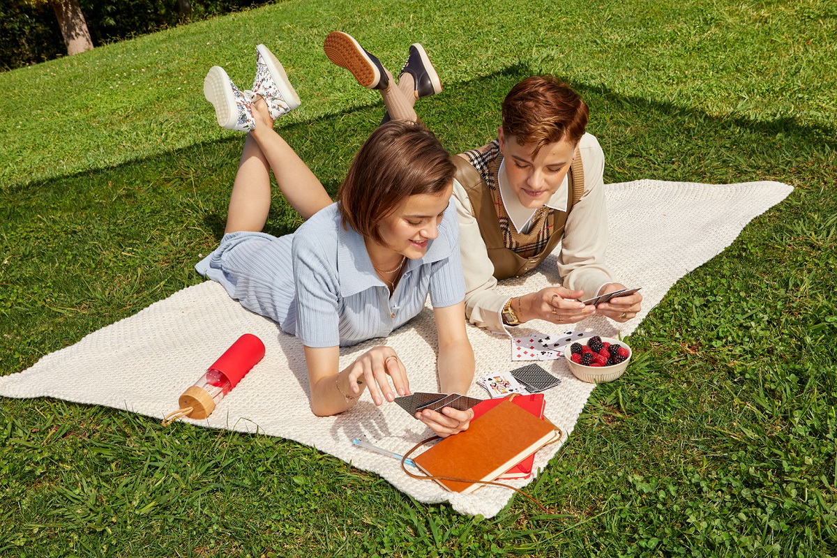 Holabird Sports Sales 52 Holabird Sports Sales -HOLABIRD SPORTS Sales x 42